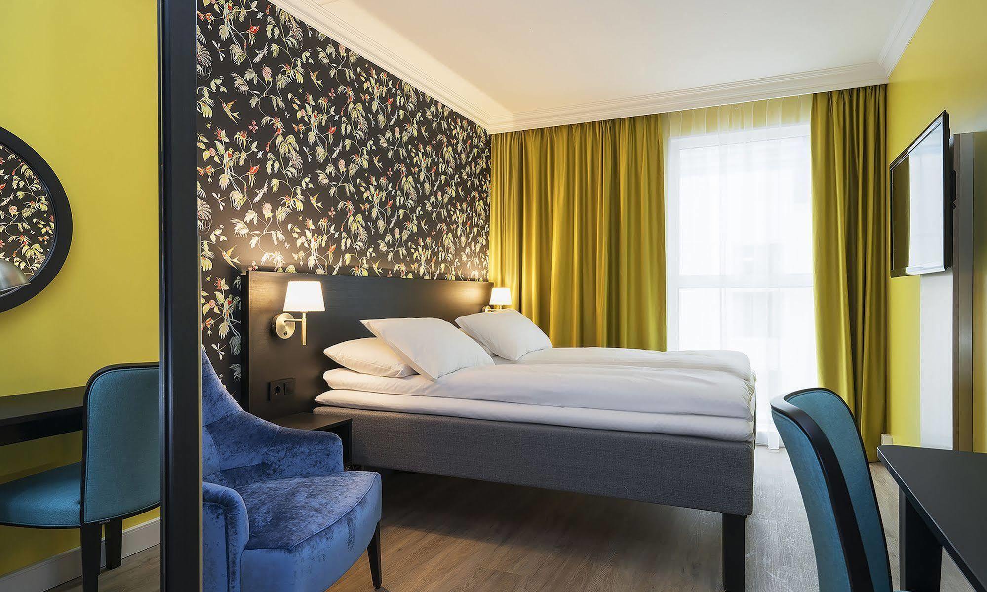 Thon Hotel Triaden Lorenskog Bagian luar foto