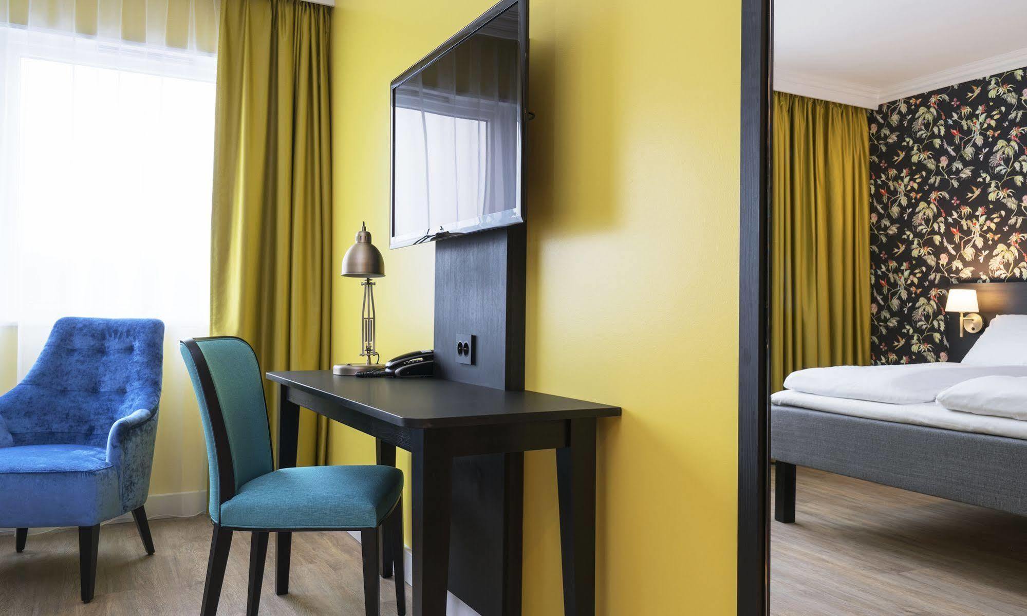 Thon Hotel Triaden Lorenskog Bagian luar foto