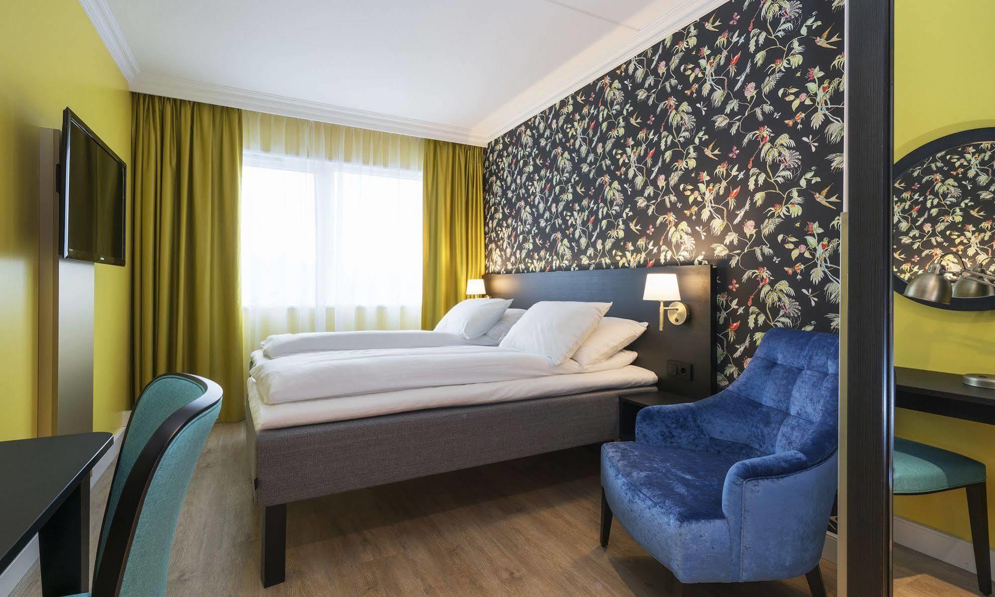 Thon Hotel Triaden Lorenskog Bagian luar foto